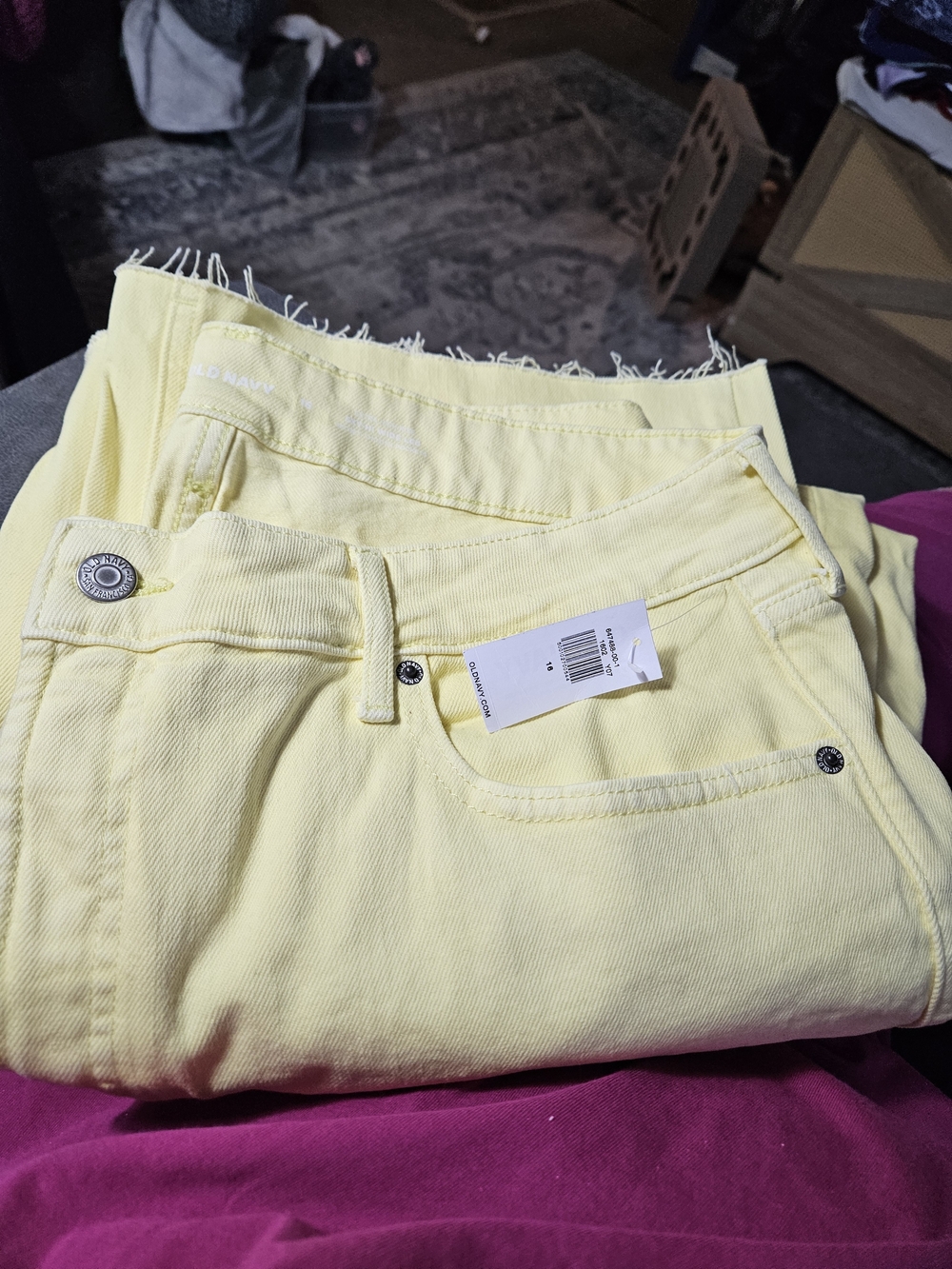 Old Navy Light Yellow Wide Leg High-Rise Jeans Women's Size 16